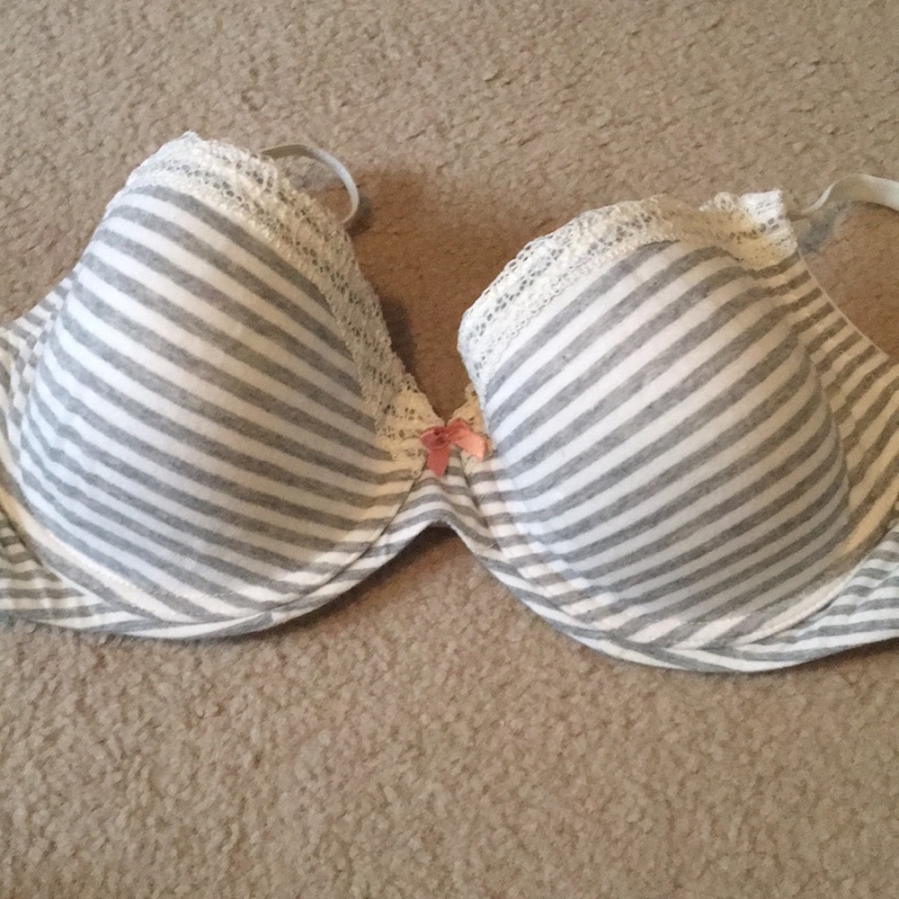 Gilligan & O’Malley bra